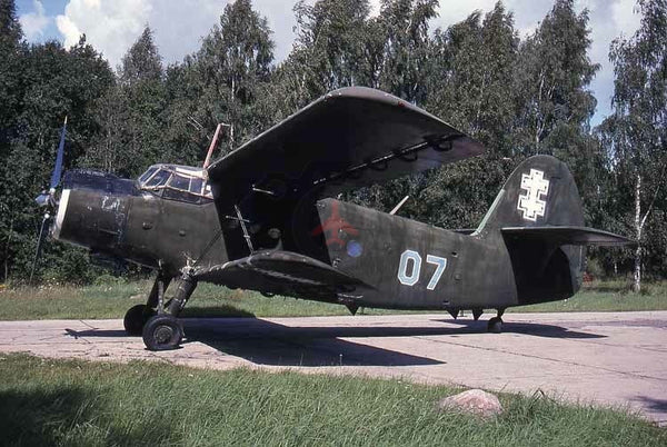 07 Blue Antonov An-2, Lithuanian AF, Zokniai 1998