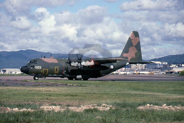 1303 Lockheed C-130H, RoCAF, 1998