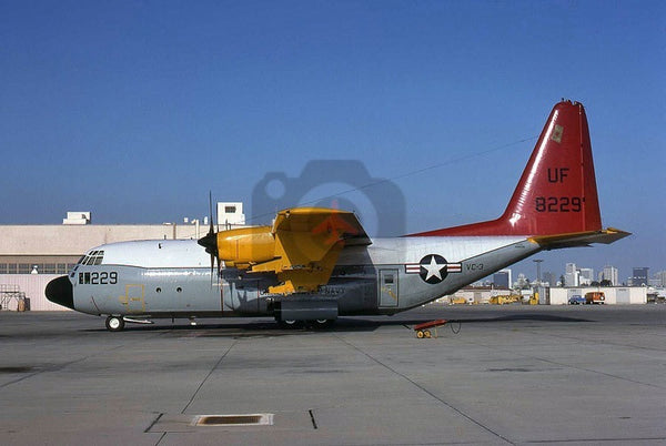 158229(UF) Lockheed DC-130A, USN(VC-3), 1977
