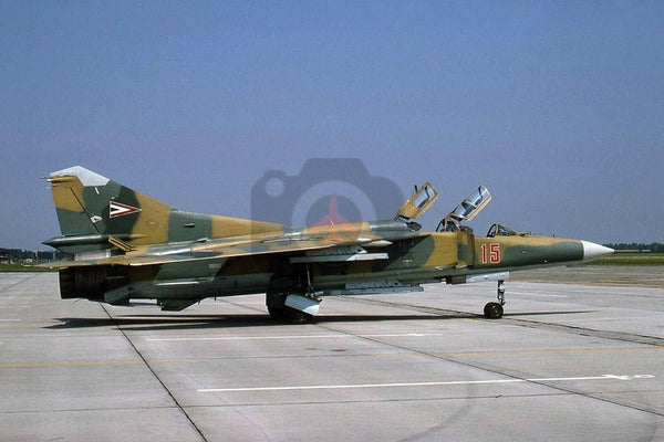 15 MiG-23UB, Hungarian AF, 1991