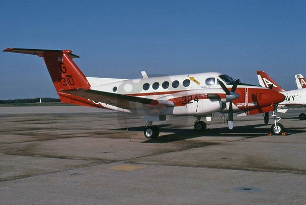 161310(G324) Beech UC-12B, USN(VT-35), Washington 2002