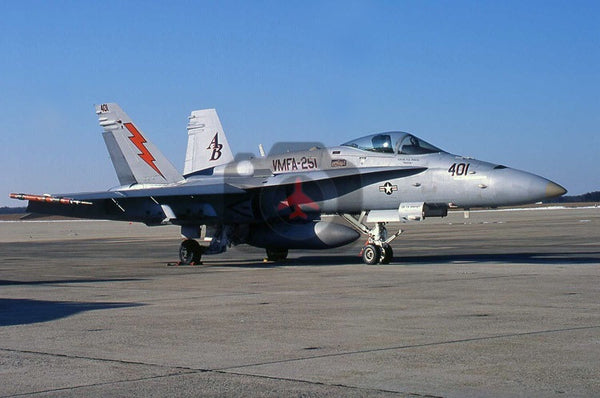 164881(AB401) McDonnell Douglas F-18C, USMC(VMFA-251), Washington 2009
