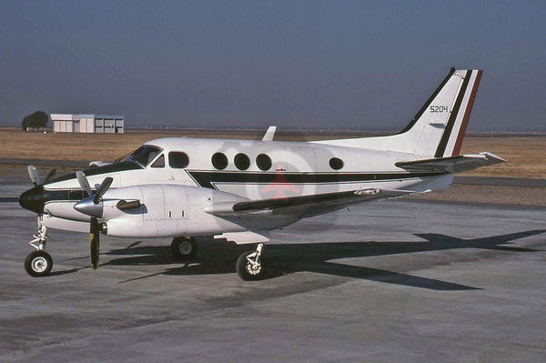 5204 Beech 90 King Air, Mexican AF, Santa Lucia 2000