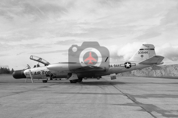 53-3944 Martin RB-57C, USAF(55th WRS), Elmendorf 1966