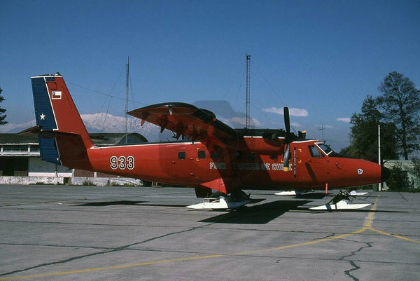 933 De Havilland Canada DHC-6 Twin Otter, Chilean AF, Los Cerrillos 1997