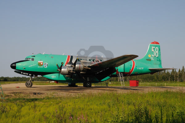 C-GCTF Douglas DC-4, Buffalo Airways, Hay River 2007