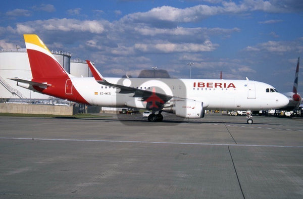 EC-MCS Airbus A320-214, Iberia
