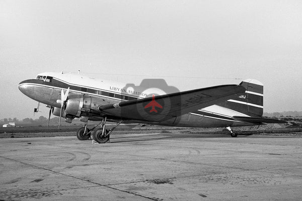 G-AGHJ Douglas DC-3, Libyan Aviation, Luton 1964