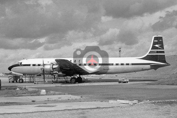 G-AOIB, Douglas DC-7C, BOAC, Heathrow