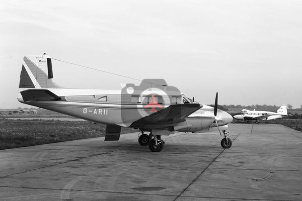 G-ARII Beech A65 Queen Air,  BOC Ltd, Luton 1963