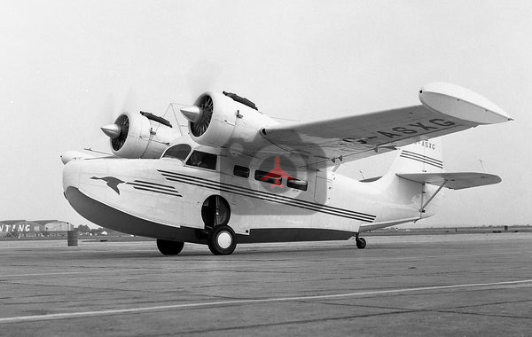G-ASXG, Grumman G21 Goose, Heathrow