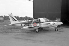 G-ATUO Piper Pa-30 Twin Comanche, Kidlington