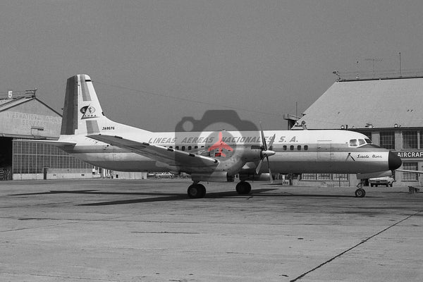 JA8676 NAMC YS-11A, LANSA, Oakland 1969