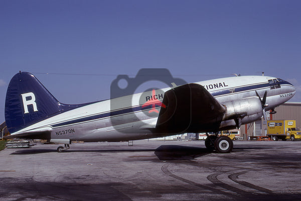 N5370N Curtiss C-46F, Rich International,  Miami, 1975