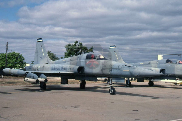 OJ-1 Canadair CF-5A, Botswanan DF, Francistown 2002