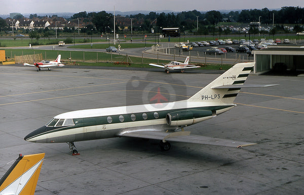 PH-LPS Dassault Falcon 20, Philips NV, Gatwick