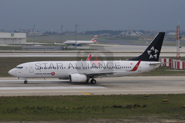 TC-JFH Boeing 737-800, Turkish Airlines, Istanbul 2013