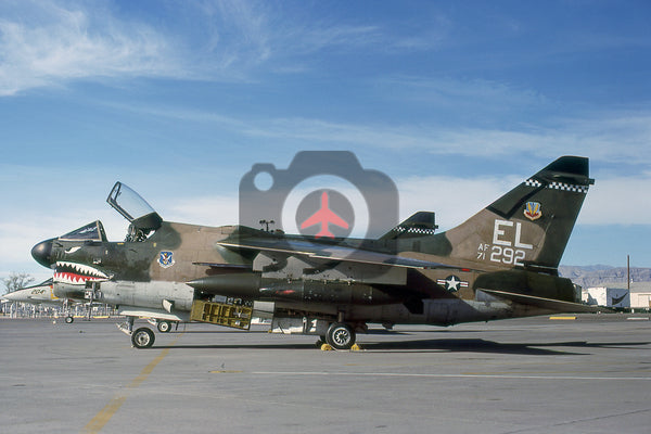 71-292(EL) LTV A-7D USAF(75 TFS), Nellis 1979
