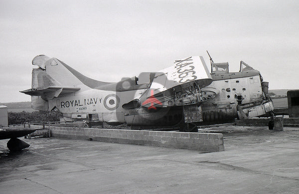 XA363 Fairey Gannet AS.1 Royal Navy, Culdrose 1974