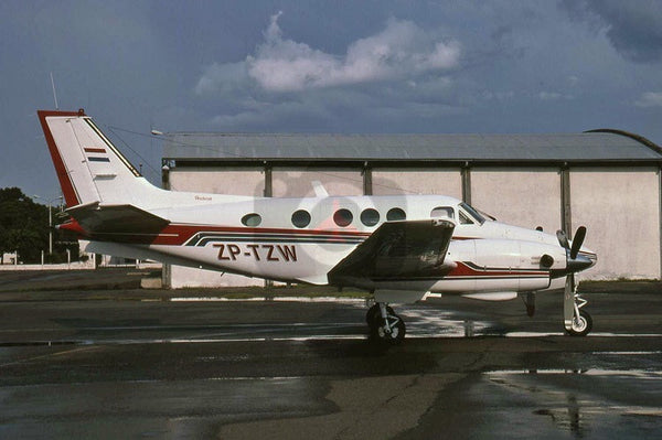 ZP-TZW Beech 90 King Air, Asuncion 2002